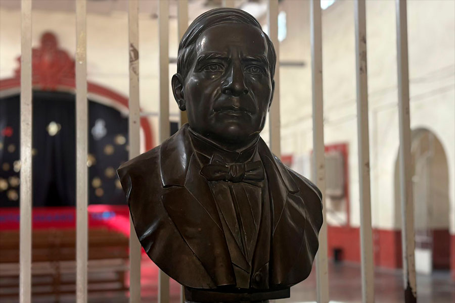 Busto de Benito Juárez