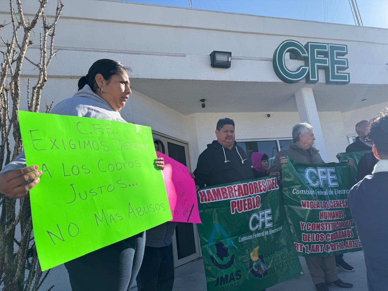 Exigen alto a cobros excesivos en oficinas de CFE - Juárez Digital